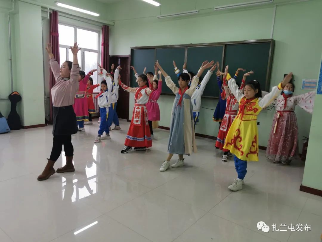 扎兰屯市小学最新新闻